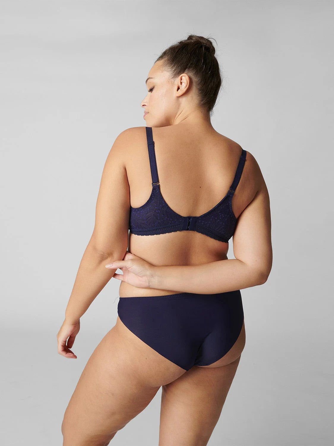 Simone Perele's Comete 3D spacer shaped bra