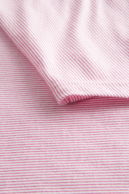 This nightgown from the Smart Casual line by Rösch features a lightweight, soft, and fine-striped jersey cotton fabric that ensures breathability, smoothness, and durability.