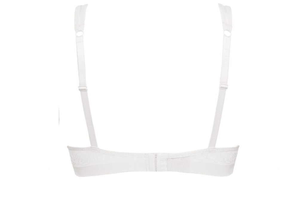 This underwire soft cup bra from SIéLEI Italy's Flower line provides optimal support and comfort ensured by its particular design and construction. 