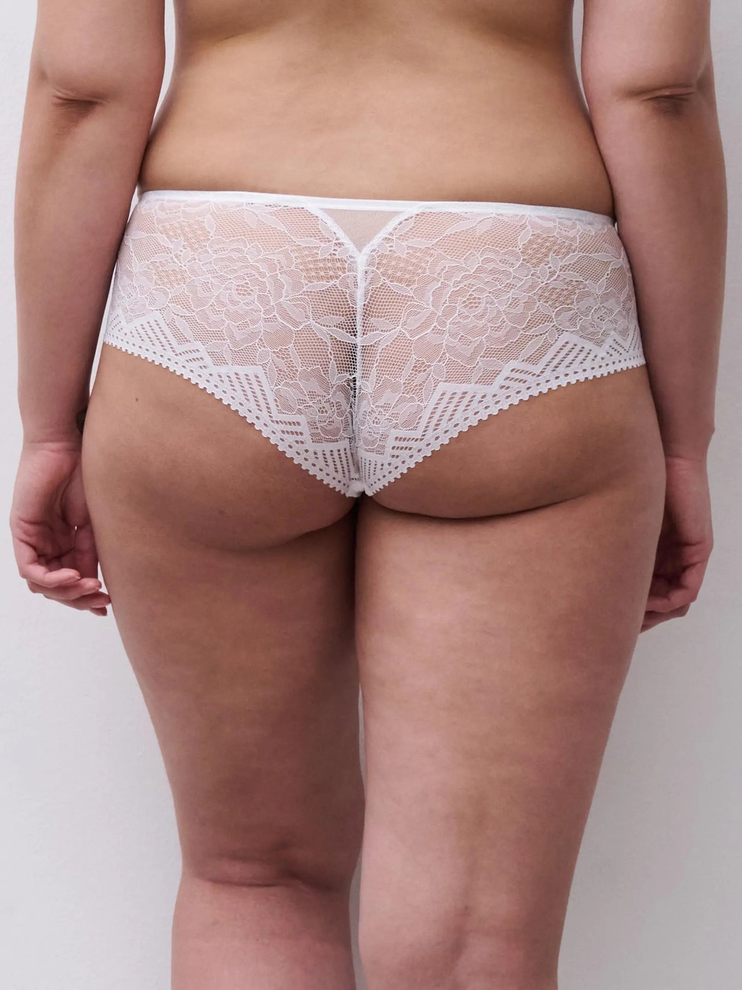 ORIGINS Lace Shorty