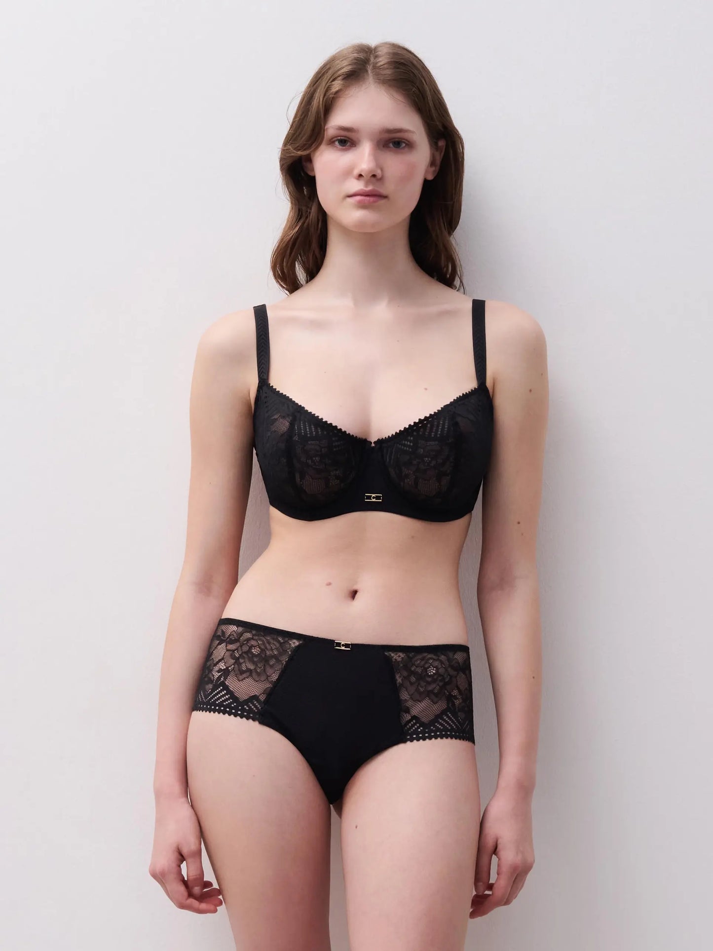 ORIGINS Lace Shorty
